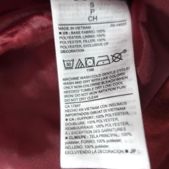 Old Navy Maroon Berry Puffer Jacket | Women’s Small Warm Lightweight Coat - Picture 9 of 9